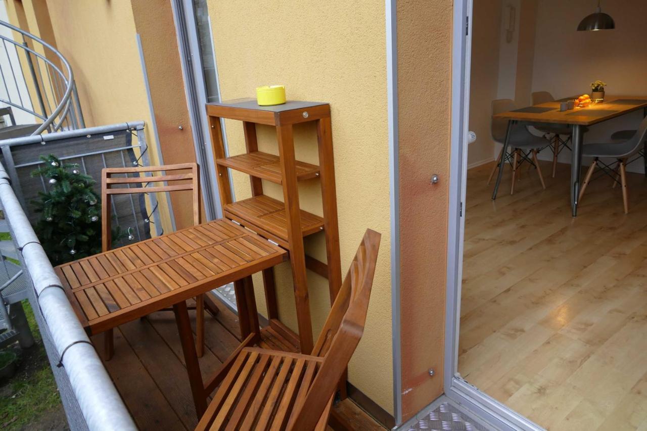 Stilvolle Ferienwohnung Am Stadthafen Schwerin ชเวียรีน ภายนอก รูปภาพ